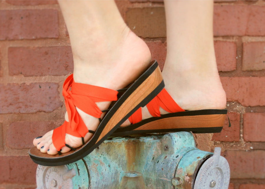 8 Narrow Low Ribbon Wedge