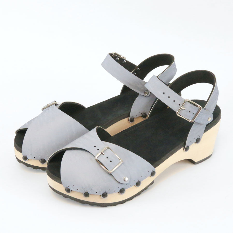 10.5 Regular Mid Clog Peep Toe