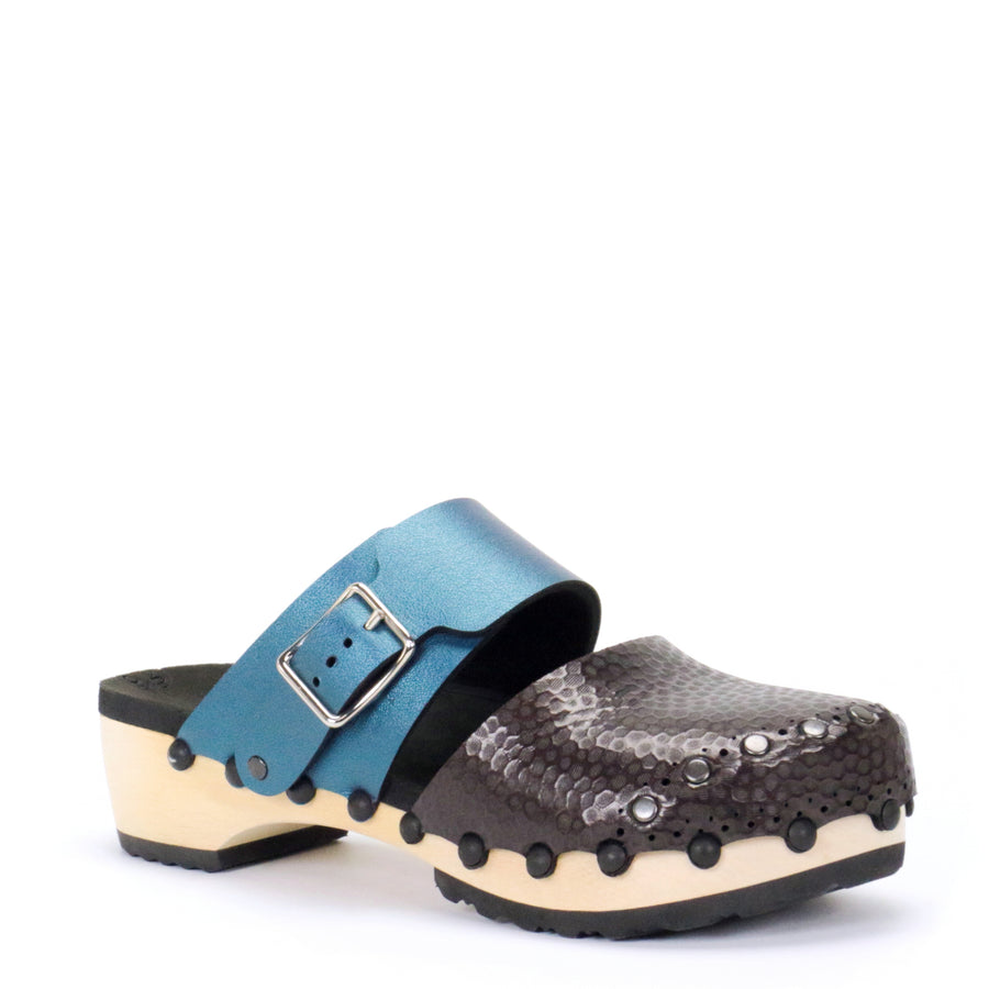 Low Clog Closed Toe Mule in Espresso and Azure